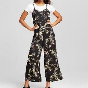 Xhilaration Women's Black Smocked Back Floral Wide Leg Flowy Jumpsuit Size XXL